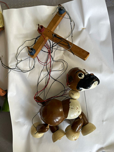 Vintage wooden dog string - wooden,