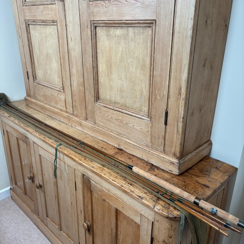 Antique vintage fishing rod - /,