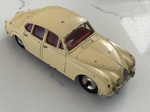 Dinky 195 jaguar - 195, litre