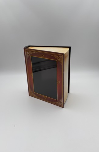 Dolls house emporium book - dolls,