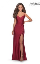 New LA FEMME Size 2 Burgundy