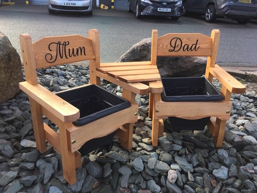 Mum dad love chair - dad, planters