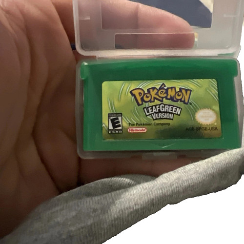 Pokemon leaf green gba vgc - leaf, gba-