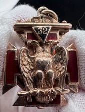 HEAVY 10k Gold 32nd Degree Masonic Trifold Enameled Eagle Pendant Fob 14.2 Grams