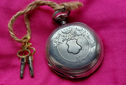 Antique silver key wind - wind, pocket