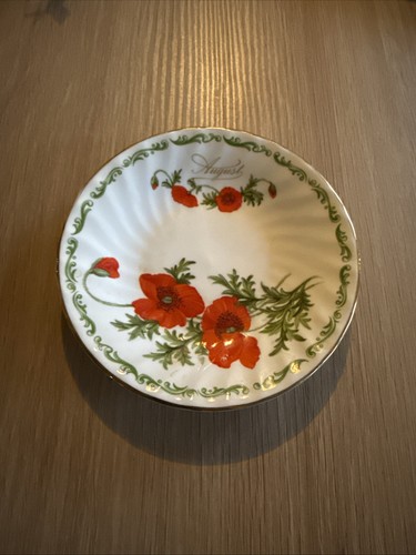 Vintage royal kendal fine - kendal, bone