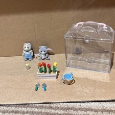 SYLVANIAN FAMILIES Delightful Duo Carry Case Babies Farthing Bear Gardening