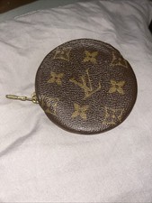 Louis Vuitton Luxury Round