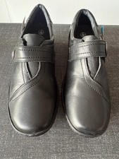 Loretta Leather Flat Shoes