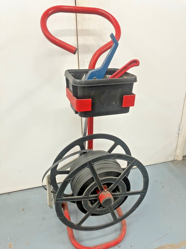 Pallet strapping trolley - trolley, on