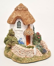 Lilliput Lane Thimble Cottage