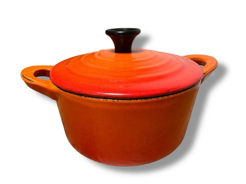 Rare vtg cast iron - rare, volcanic
