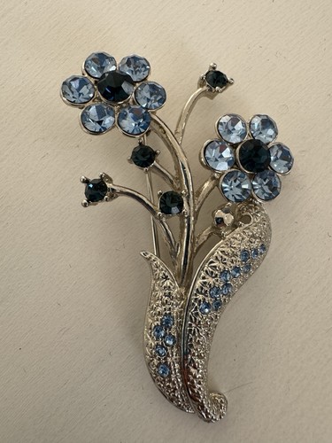 Vintage blue rhinestone floral - rhinestone,