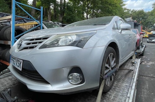 Toyota avensis 0 diesel - toyota, d4-d