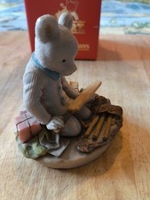 Arden Sculptures Rupert Bear R002 In Pyjamas With Cricket Bat 