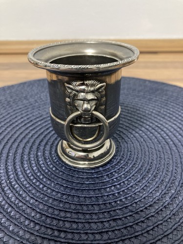Lion head mini goblet - head,