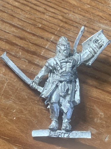Lurtz uruk hai captain - lurtz, uruk-hai