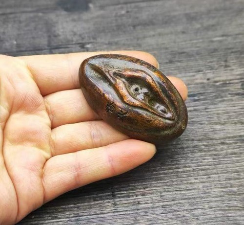 Chinese old bronze hand cast