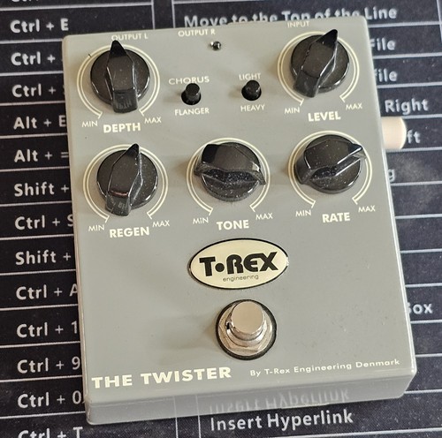 Rex the twister chorus - twister,