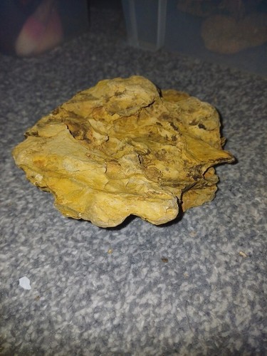 Fish tank aquarium lava rock