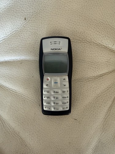 Nokia 1100 bar mobile - phone, 2g