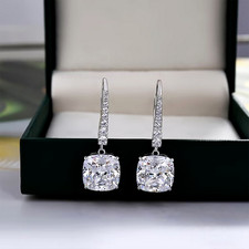 Women's 2.30Ct Cushion Cut