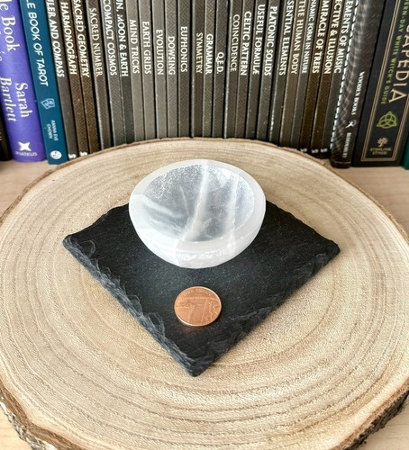 Brand new 2cm selenite - 6.2cm,