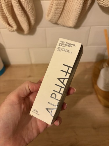 Alpha daily moisturiser - alpha-h,