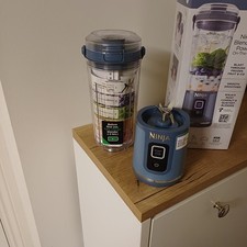Ninja Blast  Blender, 530ml - Base (turns on but blade dont move) and bottle 