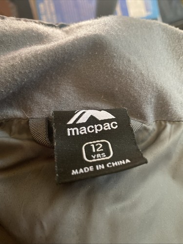 Macpac lightweight waterproof - lightweight,