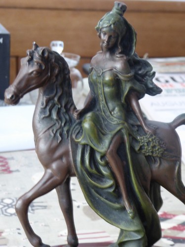 Lady horse the juliana - on, horse.