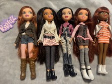 Bratz doll bundle 10th anniversary Liliana Adri Trend It! Sasha Strut It! Jade