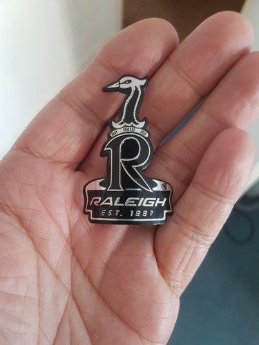 Raleigh headbadge just