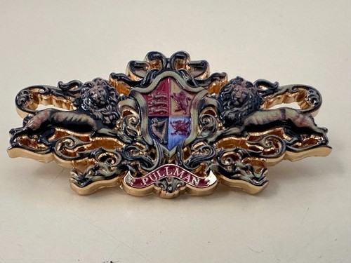 Pullman crest lapel - enamel, pin