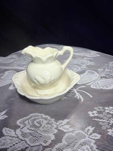 Vintage cream ceramic - cream,