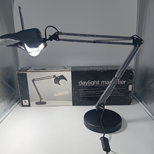 Daylight company d23001 - company,