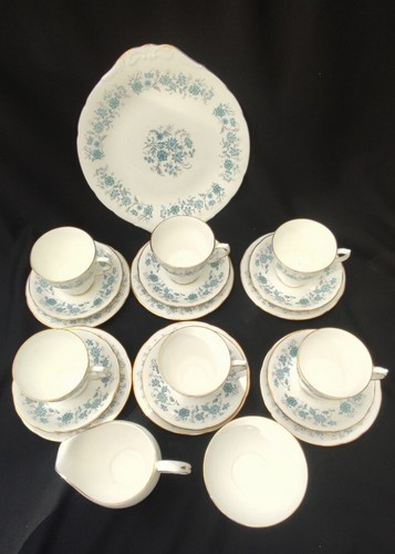 Colclough tea set braganza - ,