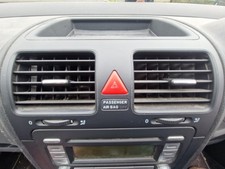 VOLKSWAGEN GOLF MK5 CENTRE