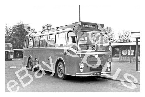 Bus photograph thames - photograph,