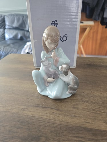 Lovely lladro figurine girl - lladro, figurine.girl