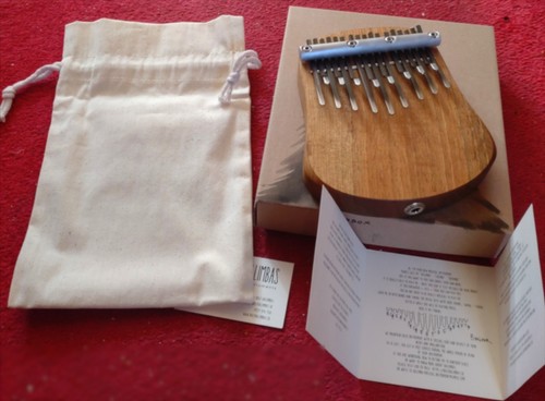 Bolf electroacoustic kalimba - ,