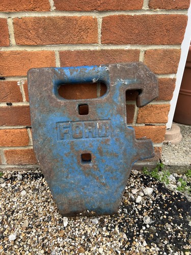 Ford 7000 tractor - 7000, front