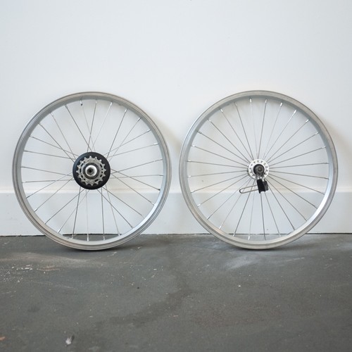 Brompton speed front - front, wheel