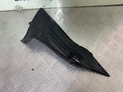 Triumph 1050 sprint - st, right