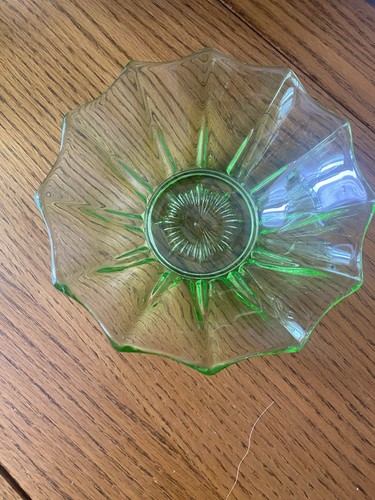 Uranium glass bowl - uranium,