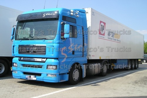 Truck photo man tga - tga, d20