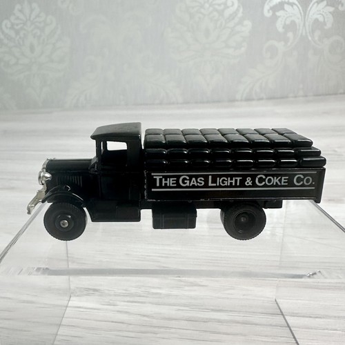 Lledo diecast gas light coke - diecast,