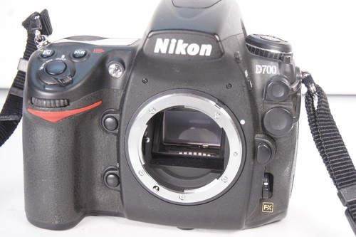 Nikon 700 body - d,
