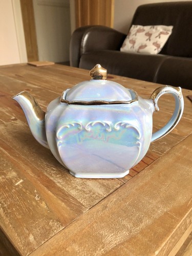 Vintage blue pearl lustre - vintage,