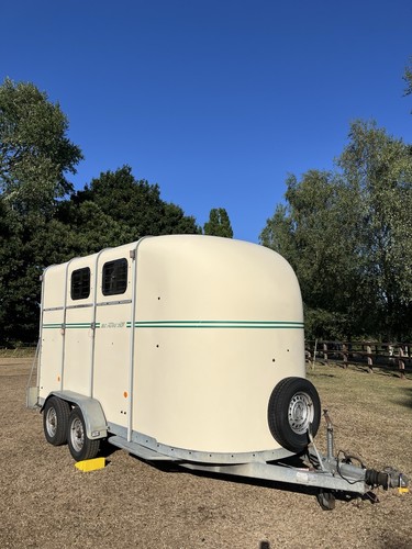 Fautras oblic horse trailer - oblic,